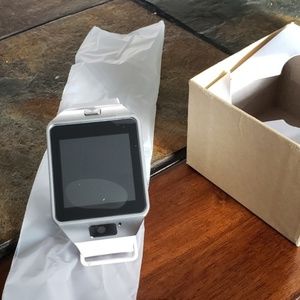 Smart Watch ****BRAND NEW**** WHITE